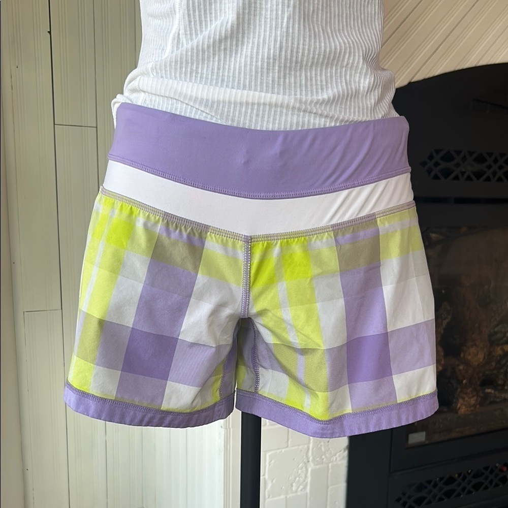 Lululemon 4 Groovy Run Short Foxy Plaid Lavender Lime Green